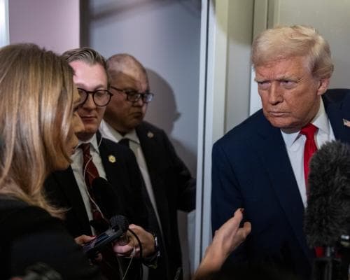 Thumbnail for Trump keeps insulting female journalists | Arwa Mahdawi